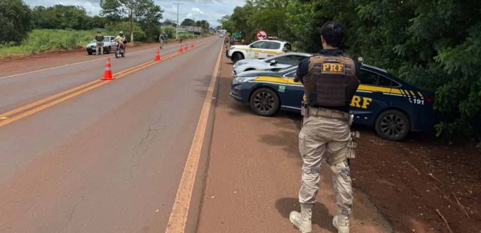 PRF reforça fiscalização durante feriado em Mato Grosso do Sul