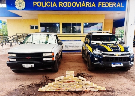 PRF encontra 53 kg de cocaína em tanque de combustível de caminhonete