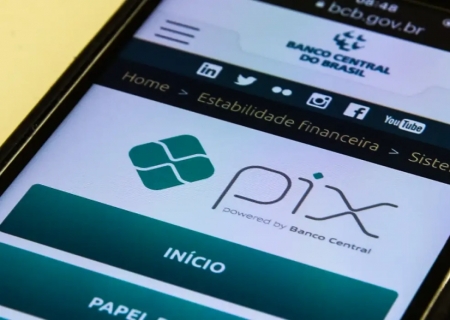 EUA atacam Pix e acusam Brasil de favorecer sistema nacional em disputa comercial