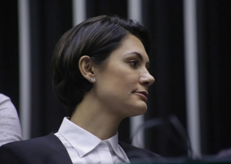 Ala do PSD é contra chapa pura e quer Michelle Bolsonaro vice de Caiado