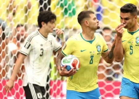 Com gol no fim, Brasil vira contra Japão e vai às oitavas da Copa do Mundo