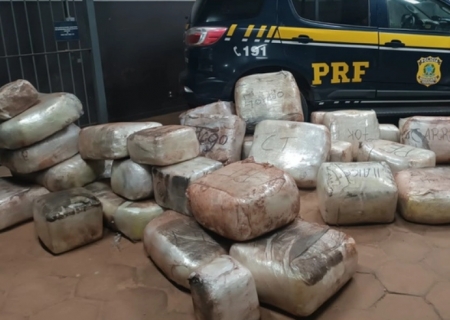 PRF apreende 550 kg de cocaína em Miranda