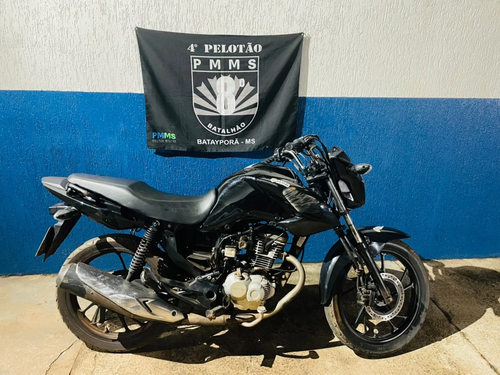 Homem sem CNH foge da PM, cai de moto e acaba detido em Batayporã