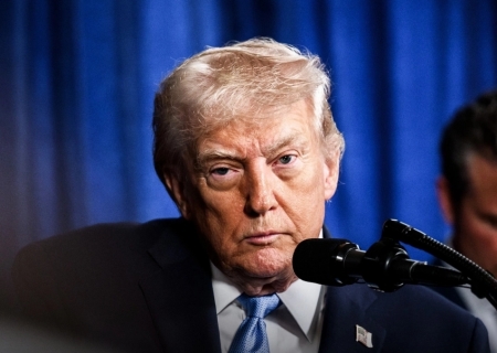Trump sobre Irã: 'Vamos atingi-los com muita força'