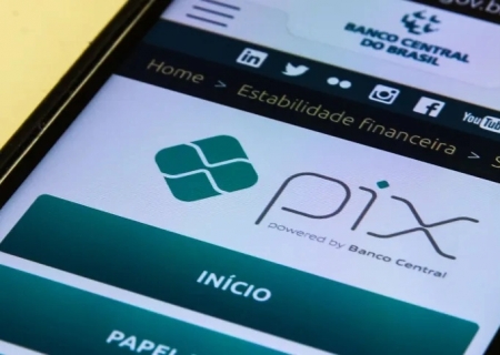 Pix cresce R$ 4,3 trilhões, com alta de 19,3% no número de transações no 1º semestre