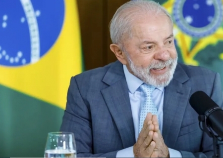 Lula defende ampliar exportação de carros para América Latina e África em meio ao tarifaço dos EUA