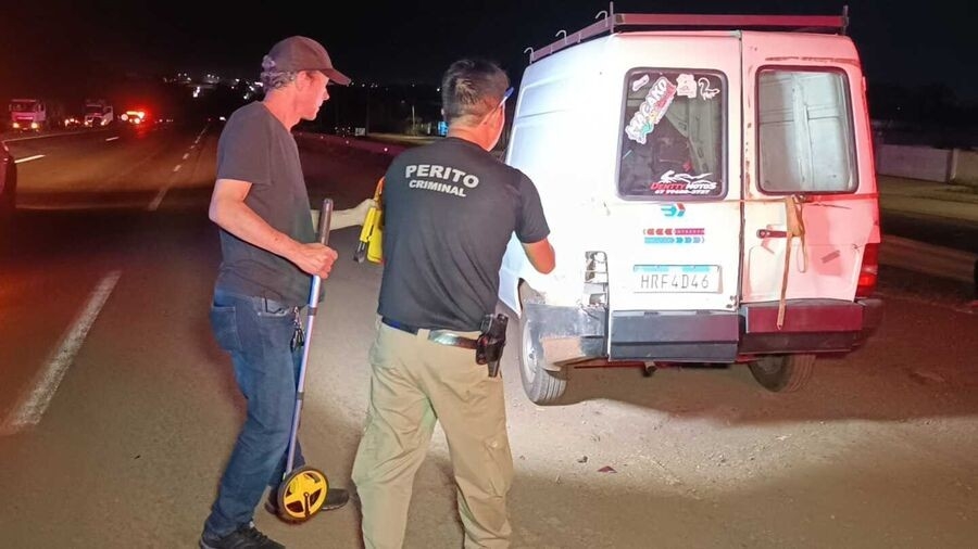 Acidente entre três veículos deixa um morto e feridos na BR-163