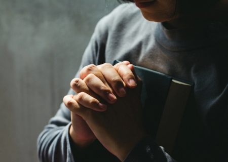 Pastor é condenado por prometer cura e obter vantagem financeira em MS
