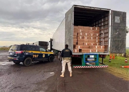 PRF apreende 539 mil maços de cigarros e prende quatro em MS