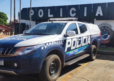 Jovem de 19 anos sofre corte na mão durante violência doméstica em Anaurilândia