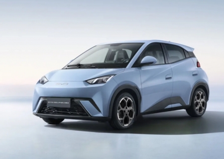 Carros elétricos conquistam espaço inédito entre os mais vendidos do Brasil