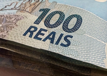 Mercado mantém estáveis projeções para inflação, juros, PIB e dólar