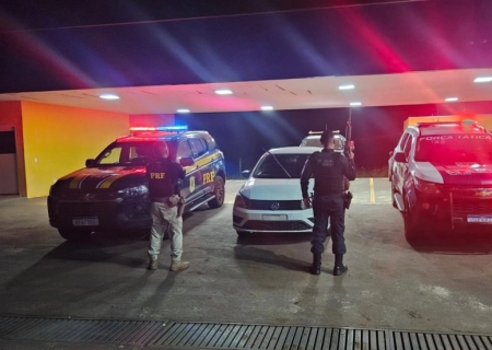 Gol furtado em São Paulo é recuperado após motorista desobedecer ordem de parada em Nova Andradina