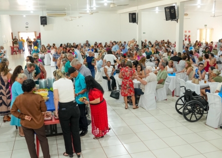 Celebração especial pelo Dia dos Pais reúne 650 idosos do Projeto Conviver