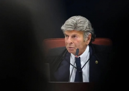 Fux manda Senado informar registros sobre Vorcaro e esposa de Moraes