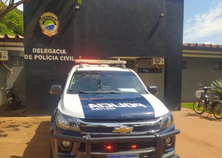 Jovem de 23 anos é detido após fugir da PM durante manobras perigosas com moto em Angélica