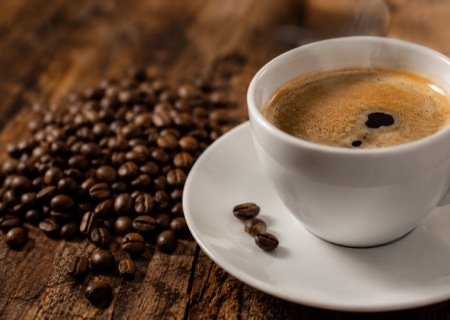 Cheiro de café recém-passado pode despertar uma reação no organismo que mexe com o humor antes mesmo do primeiro gole