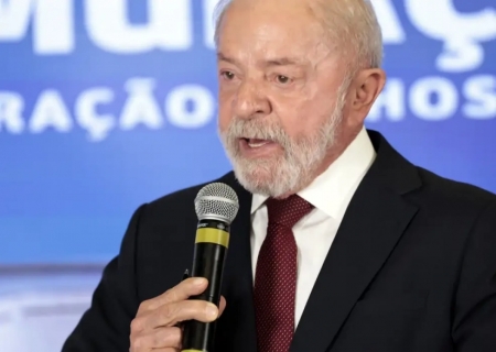 Lula diz não ter indicado Moraes, mas elogia 'serviços à democracia'