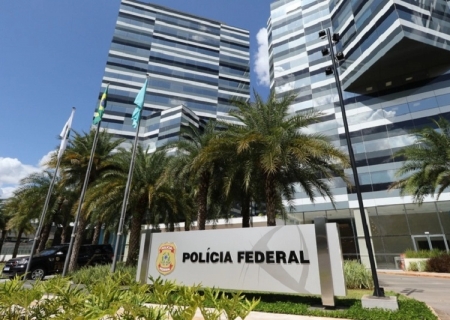 Diretores da PF declaram apoio a Andrei e colocam cargos à disposição