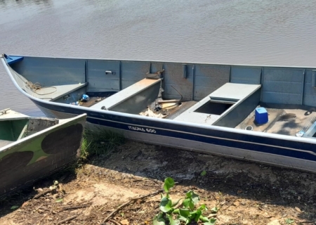 Motor de barco desaparece e é encontrado submerso no Porto XV, em Taquarussu