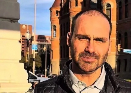 Primeira Turma do STF rejeita recurso e mantém condenação de Eduardo Bolsonaro