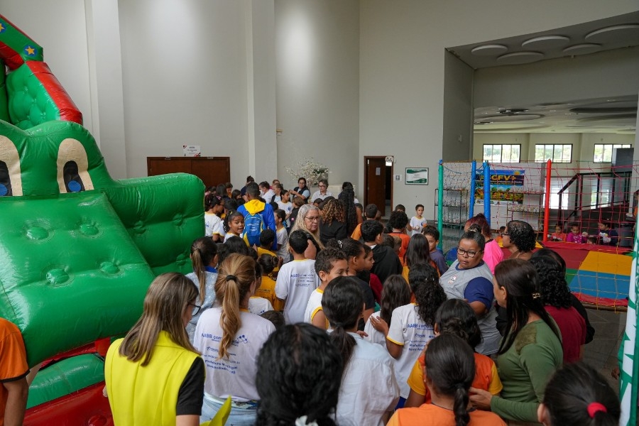 Crianças da rede socioassistencial vivem dia de diversão e cultura