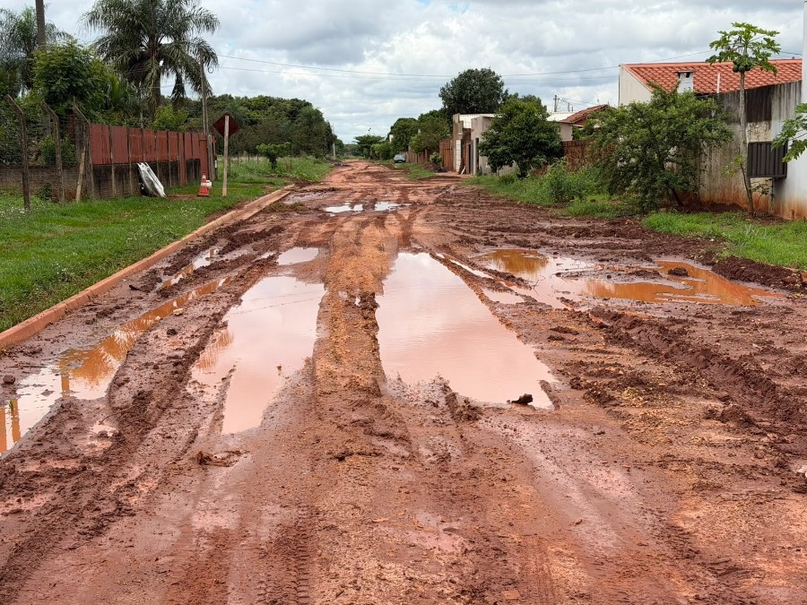 Moradores cobram pavimentação da Rua Gino Lima em Nova Andradina