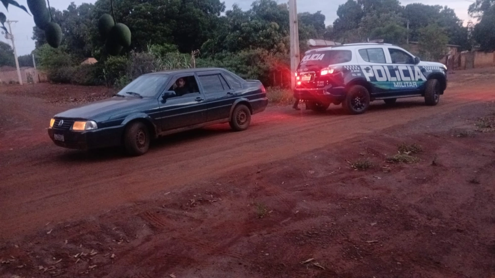 Homem é levado à delegacia após recuperação de carro obtido em ...