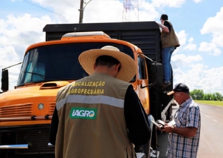 Iagro reforça combate a agrotóxicos ilegais e fraudes em sementes em MS