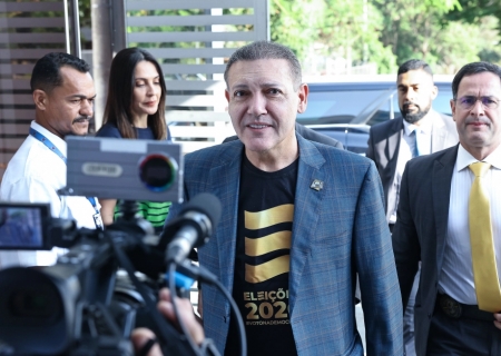 Presidente do TSE vota em Brasília e destaca tranquilidade no 2º turno