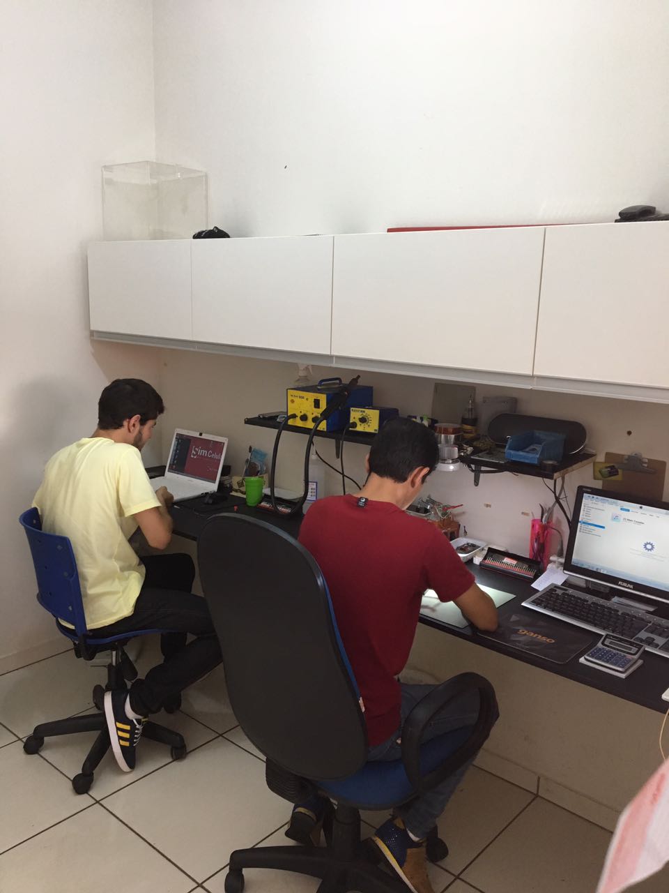 O conserto de celulares &eacute; feito por t&eacute;cnicos altamente capacitados - Foto: Divulga&ccedil;&atilde;o