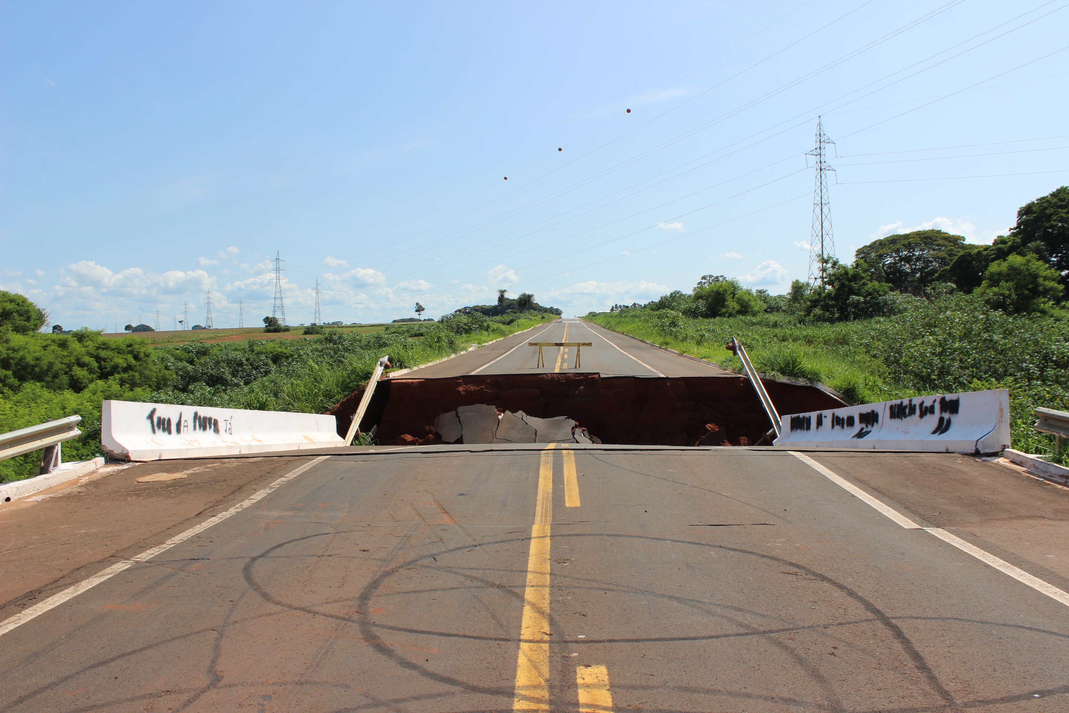 A queda da ponte aconteceu dia 16 de dezembro de 2019 - Foto: Arquivo/Jornal da Nova