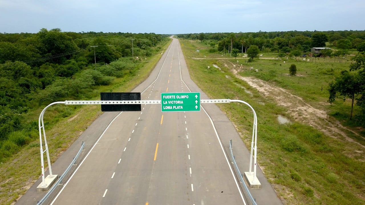 Pavimentação da rodovia do Chaco Paraguaio avança por mais de 160 km, em direção a fronteira com a Argentina: Rota Bioceânica é realidade - Foto: Chico Ribeiro