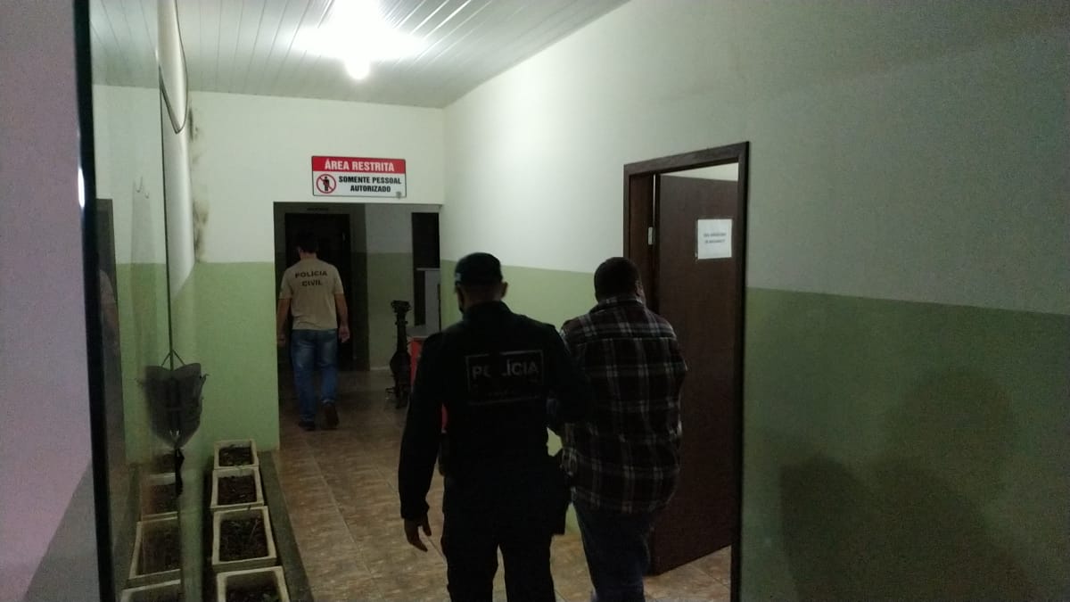 Alexandre foi encaminhado para uma das celas da Delegacia de Pol&iacute;cia - Foto: Jornal da Nova