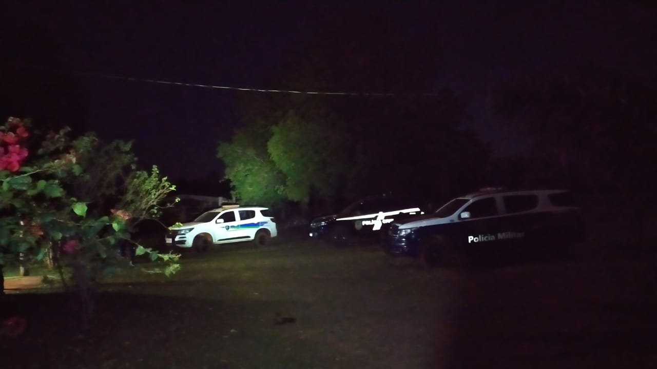 Pol&iacute;cia Civil investiga o crime - Foto: Jornal da Nova