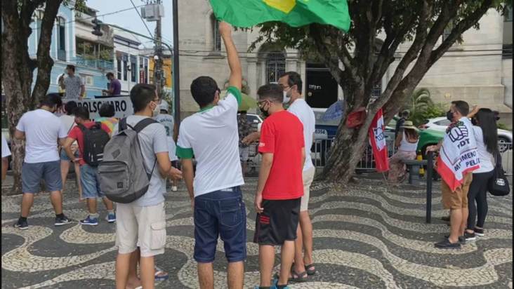 Manifestantes se re&uacute;nem em Manaus, no Amazonas, neste domingo (12) - Foto: CNN Brasil