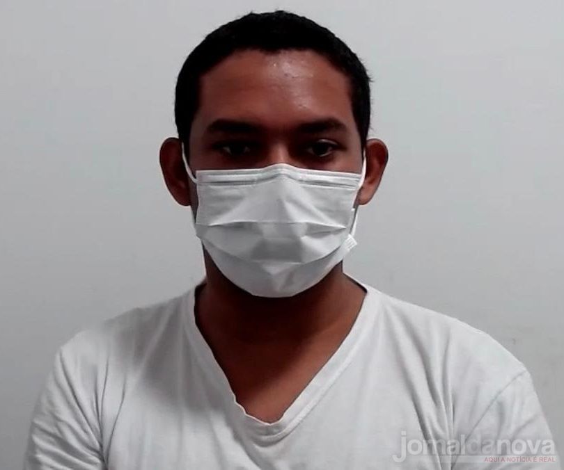 Matheus Gabriel Gonçalves dos Santos, de 18 anos, durante audiência de custódia - Foto: Jornal da Nova