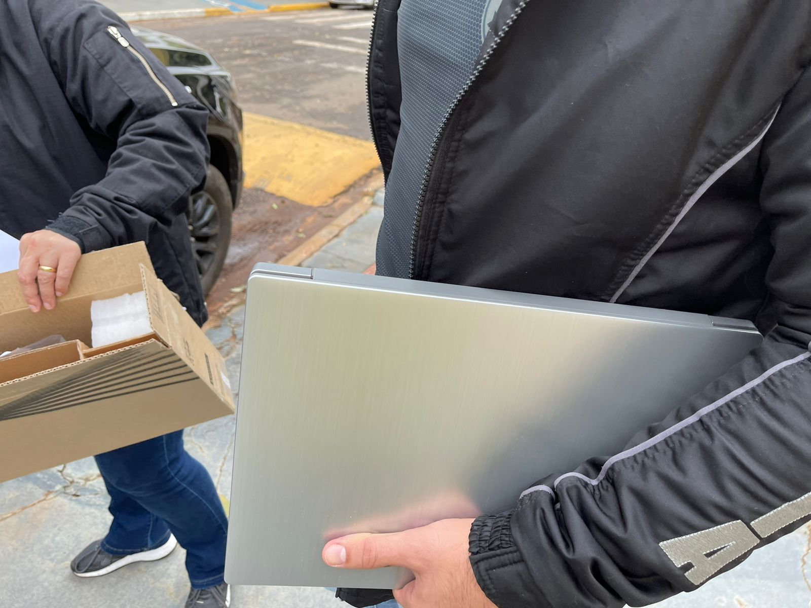 Notebook apreendido na casa do diretor durante busca e apreens&atilde;o - Foto: Jornal da Nova