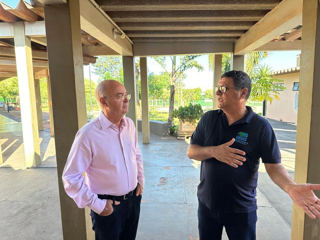 Prefeito Gilberto Garcia esteve visitando a UEMS nesta ter&ccedil;a-feira (9) - Foto: Jornal da Nova