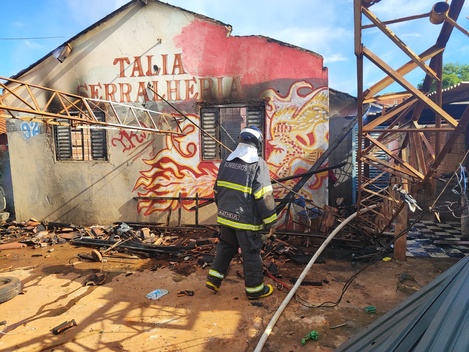 Casa da vítima que a suspeita ateou fogo afim de atrapalhar as investigações - Foto: Jornal da Nova